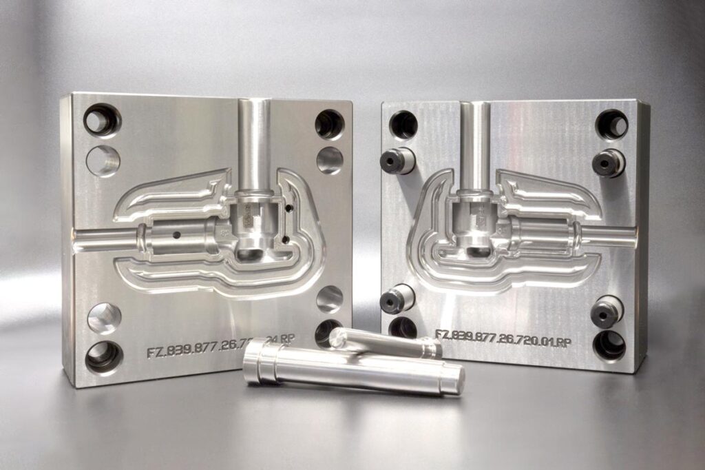 Prodotti Fagoni: Stampi per stampaggio a caldo prodotti da Fagoni S.r.l. a Brescia